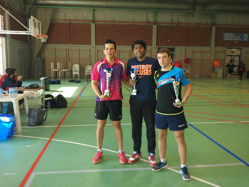 Imagen ganadores torneo de tenis de mesa "FIestas del Barrio del Pilar"